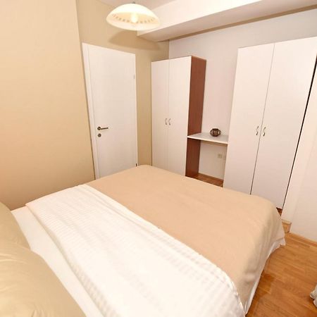 Si Apartments Ohrid With Free Parking Bagian luar foto