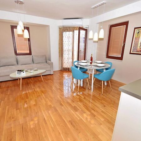 Si Apartments Ohrid With Free Parking Bagian luar foto