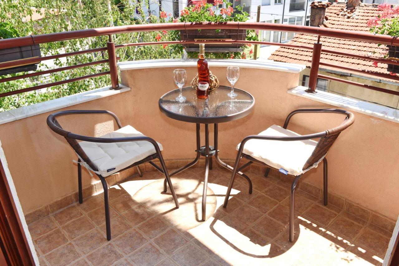 Si Apartments Ohrid With Free Parking Bagian luar foto