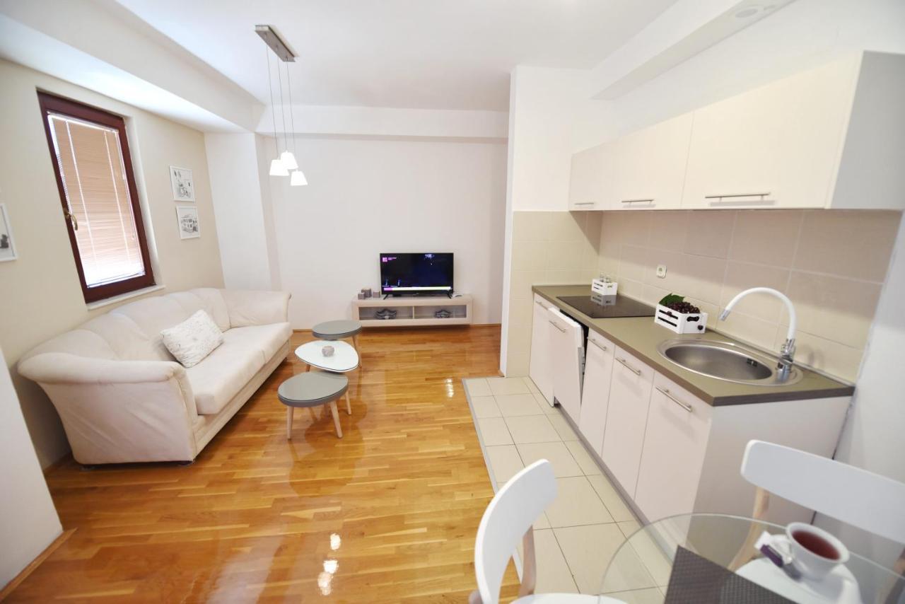Si Apartments Ohrid With Free Parking Bagian luar foto