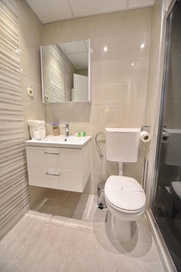 Si Apartments Ohrid With Free Parking Bagian luar foto